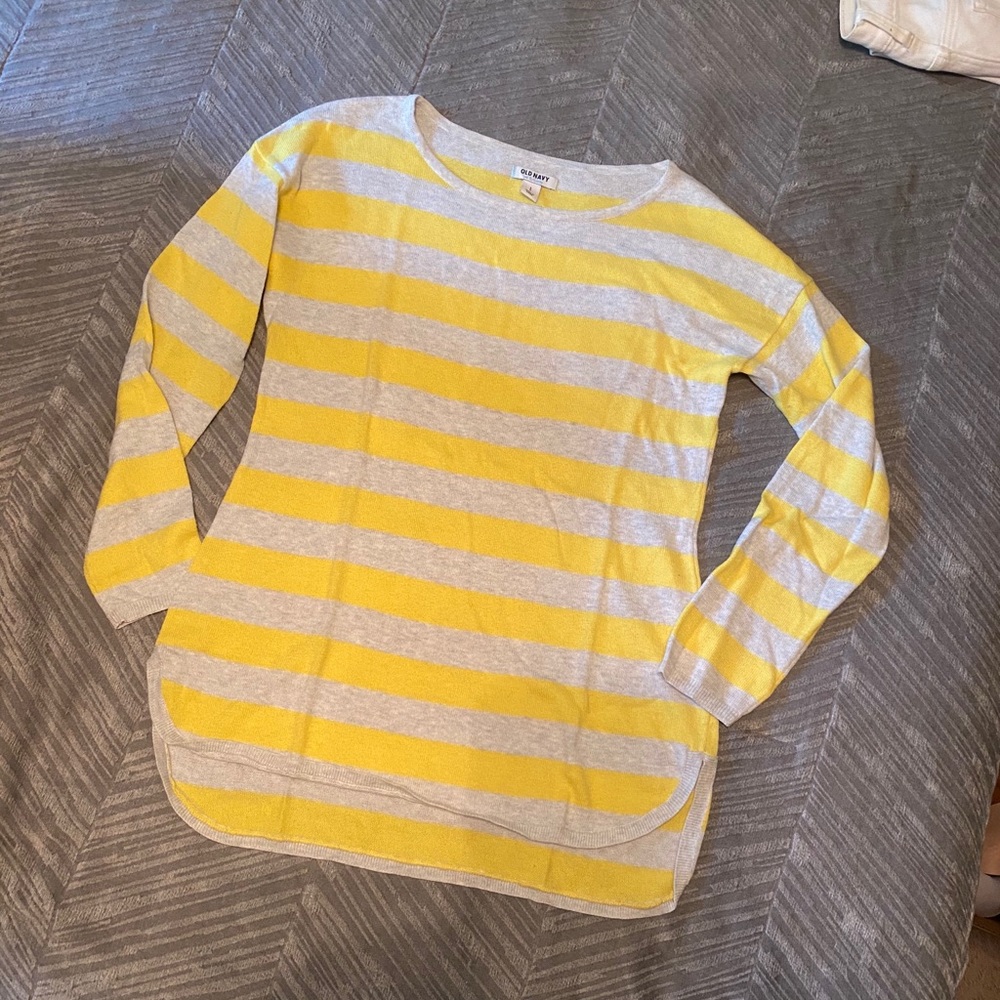 REDUCED PRICE! 
Old Navy tunic sweater. Small.